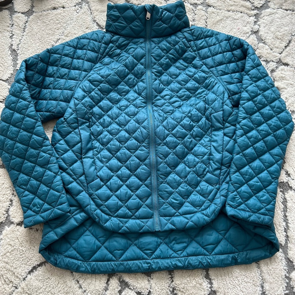 Athleta Blue Puffer Jacket Lightweight Insulation